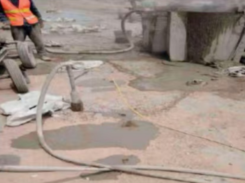 衡南水泥混凝土路面板底注浆技术 路面脱空注浆整治方案