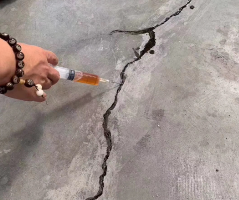 衡南混凝土裂缝修补技术详解​